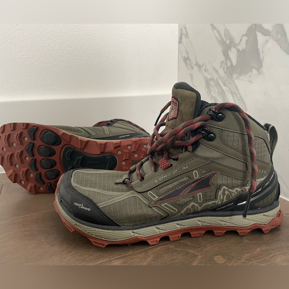 Altra Lone Peak 4 Mid Mesh - 8.5/42 Green